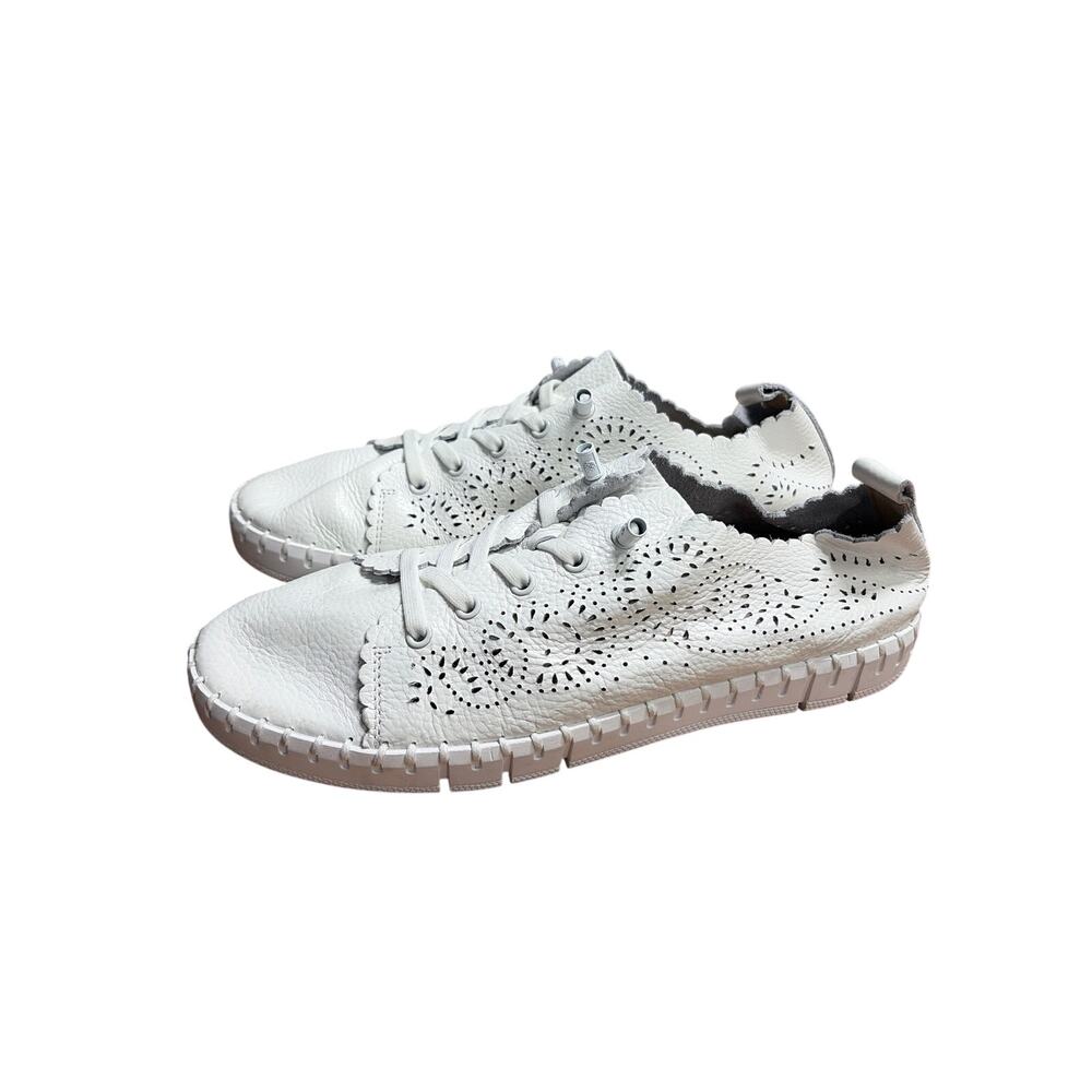 Yokohama White Leather Eyelet Sneakers Quiet Luxury Romantic EU 40